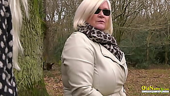 巨乳のイギリス人妻が指で責められ、められる!