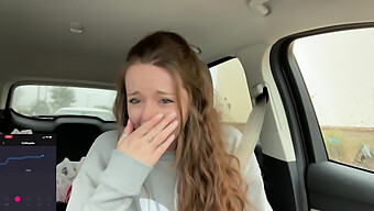 La Brune Amateur Nadia Foxx Prend Son Pied En Public Avec Du Lubrifiant Chez Target Et Un Starbucks En Voiture