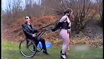 Lesbisches Bdsm: Training Als Pony Girl Submissive