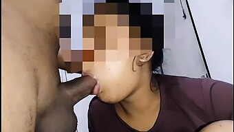 Sri Lankan Teen Girl Gives A Cock A Deepthroat And Swallows Cum