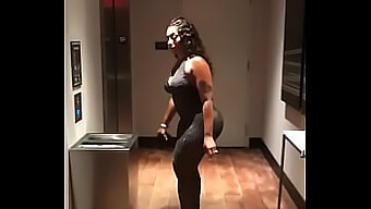 Candid Video Of A Big Ebony Ass At A Hotel