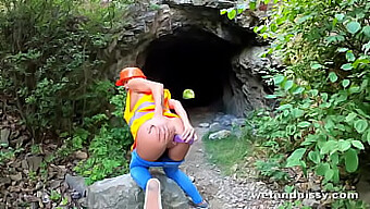 Czech Babe Claudia Macc Masturbates In The Great Outdoors