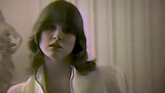 Watch A Hot American Girl Dance And Tease In This Retro Clip